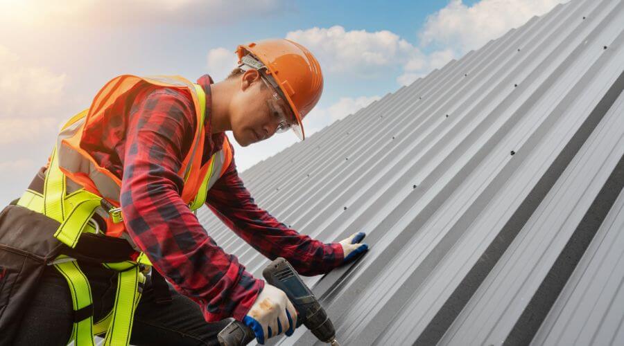 Expert top industrial roofings services in Pompeii, MI